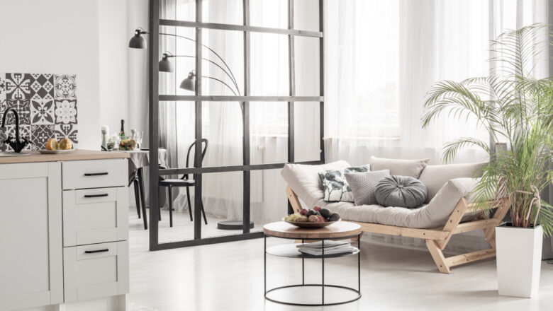 Verrière en kit : optez pour l’aluminium et transformez votre intérieur en quelques étapes