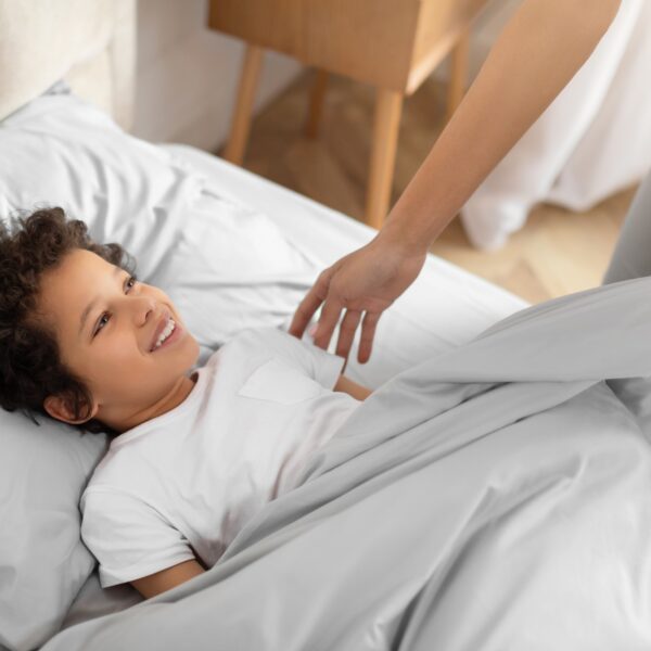 Couette pour enfant : les critères essentiels pour un couchage sain et douillet